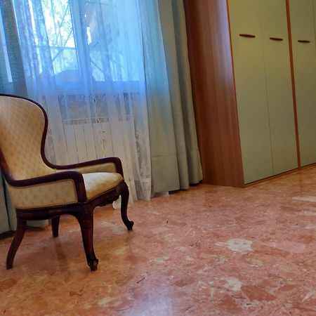 Sofia Apartment Mestre Luaran gambar