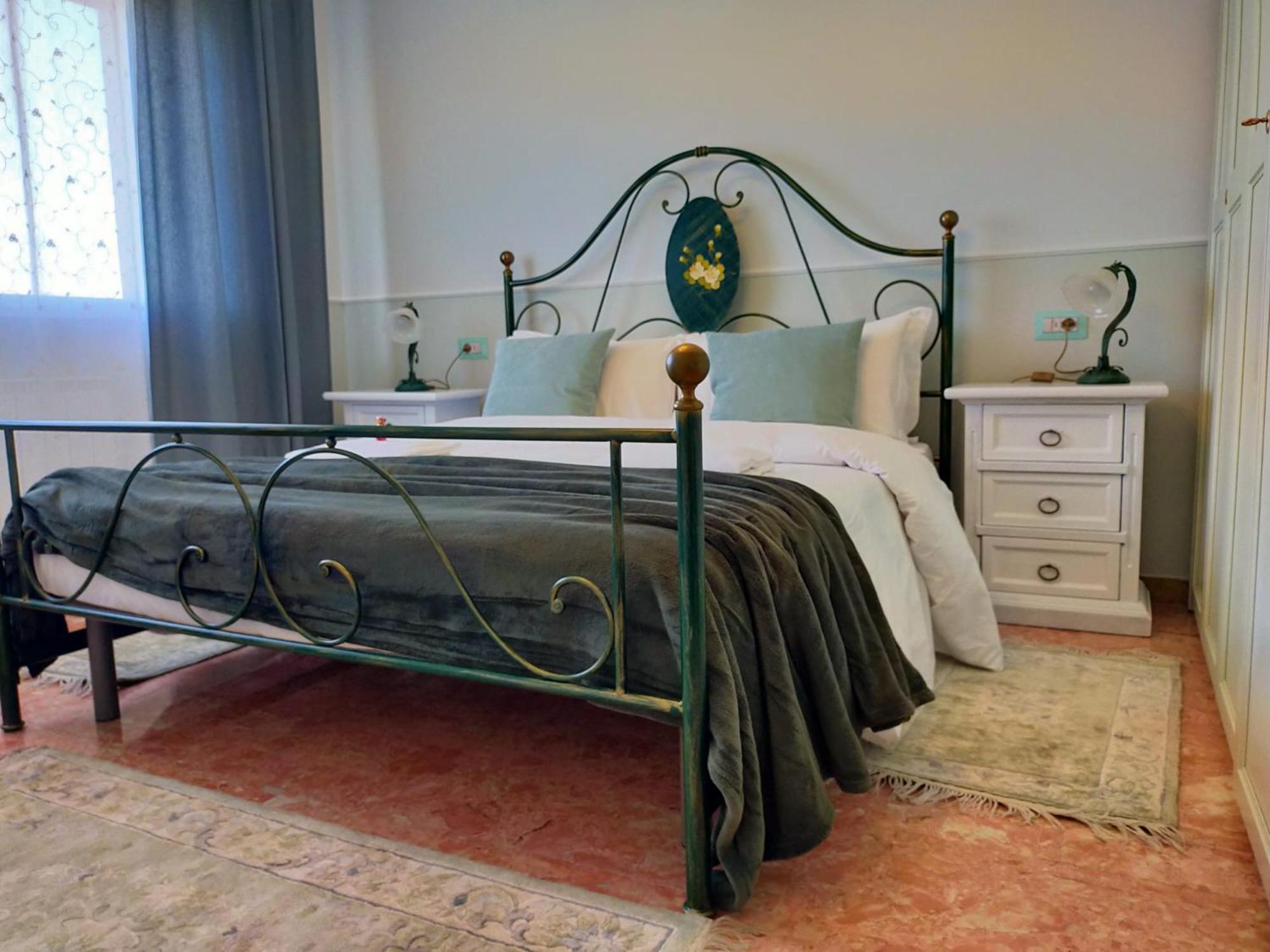 Sofia Apartment Mestre Luaran gambar
